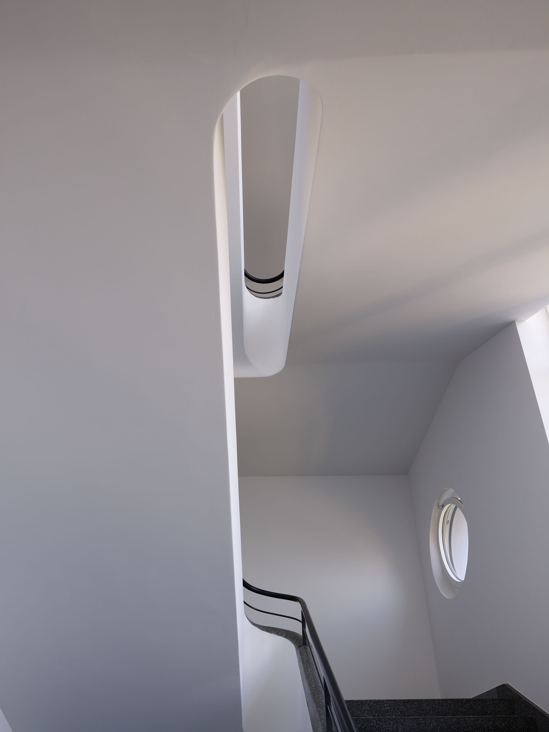 E11352 Alpa 029776 j2560